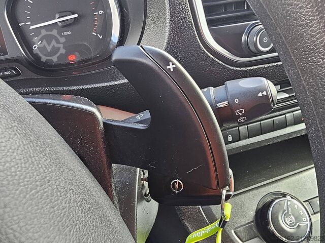 Korkeakattoinen farmari OPEL VIVARO 2.0 DC ac aut EURO6