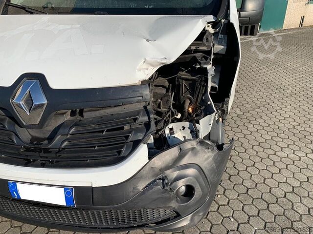 Furgão de teto alto Renault Trafic Van