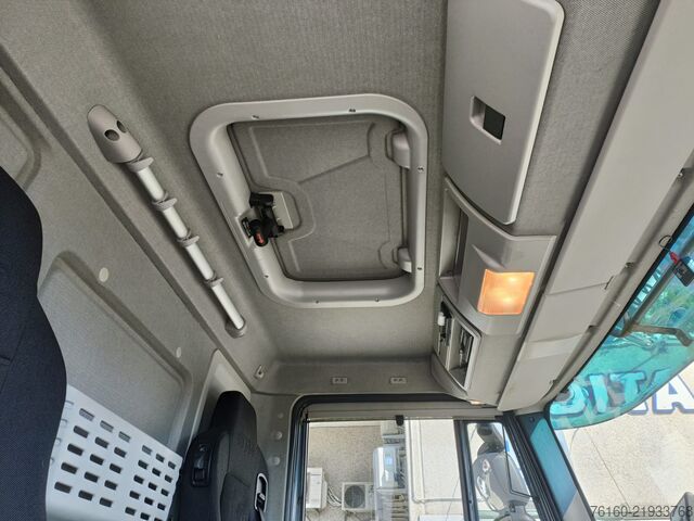 Nástavba s posuvnými plachtami IVECO EUROCARGO 160E32P