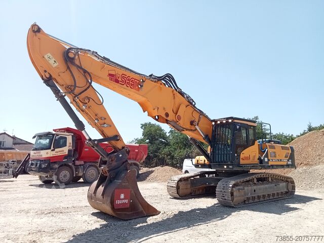 Abbruchbagger Hyundai HX380L with 20m longfront and excavation boom