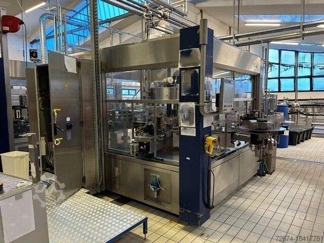 Stroj na výrobu nápojov Bottling Krones 30.000 bph PET Bottling Line Water