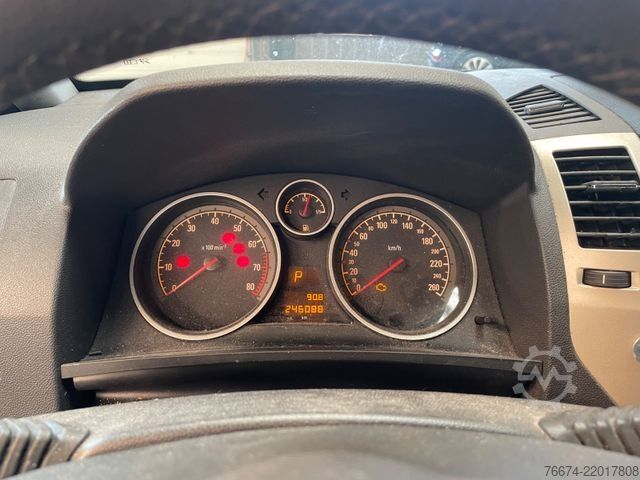 Furgoneta OPEL Vivaro B Kasten L2H1 2,9t Allwetter Klima AHK