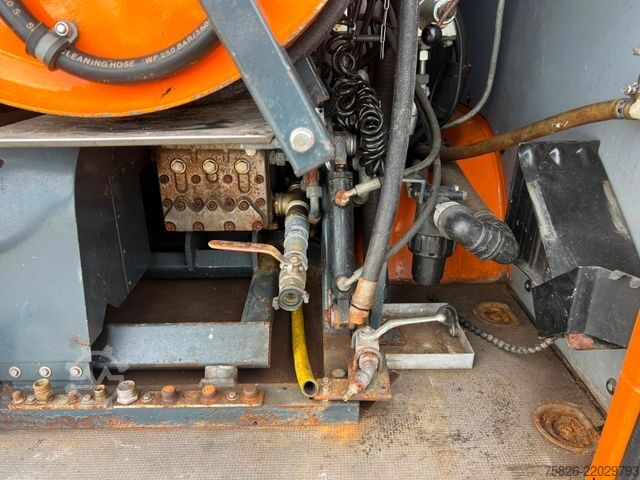 Vacuum tank truck VOLKSWAGEN Crafter Kasten 50*LEISTIKOW*Kanalreiniger&Spül*