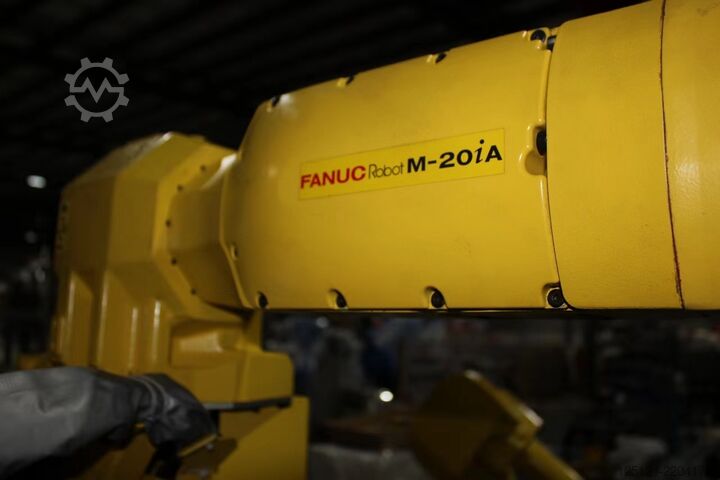 Robot industri Fanuc M-20iA