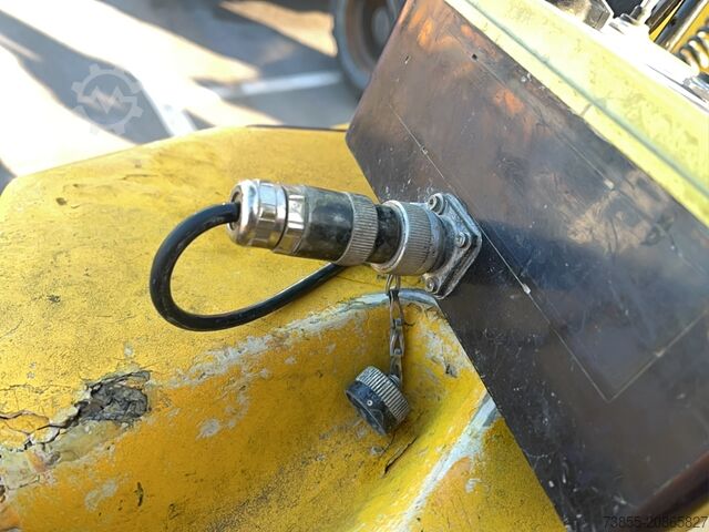 Tandemwalze Ammann ARR 1575 – Remote-Controlled Trench Roller Ideal for Soil Compaction