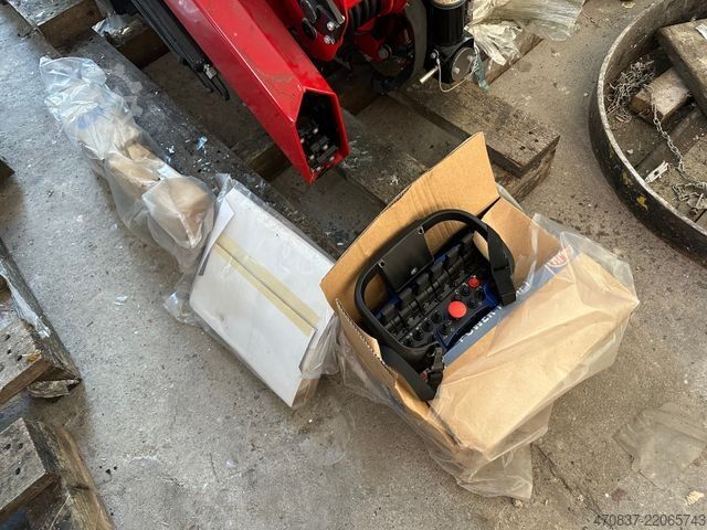 Грузовик специального назначения  HMF KRAN 340K-RC / 3 x Ausschub / Funk **NEU**