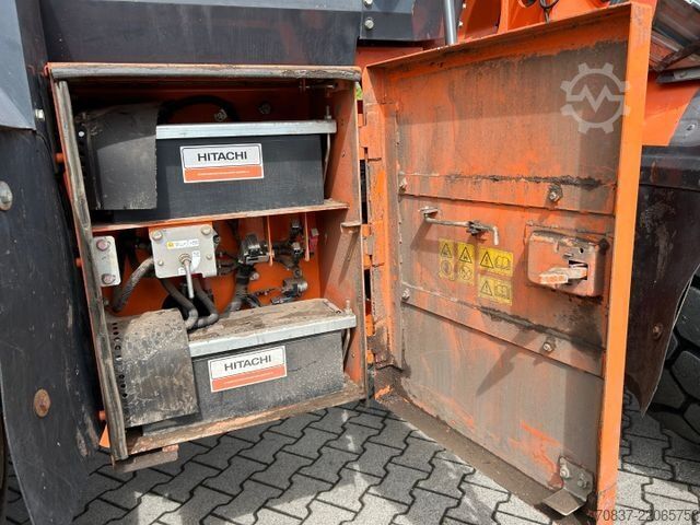 Погрузчик с колёсным шасси HITACHI ZW 180-6 / Hochkippschaufel / Waage