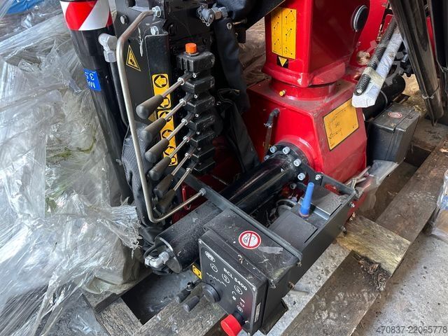 Кастомизированный фургон  HMF KRAN 340K-RC / 3 x Ausschub / Funk **NEU**