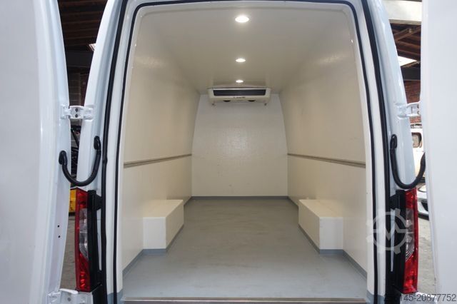 Minibus MERCEDES-BENZ Sprinter Tiefkühler -25 C°RWD 317 Tüv Neu Klima