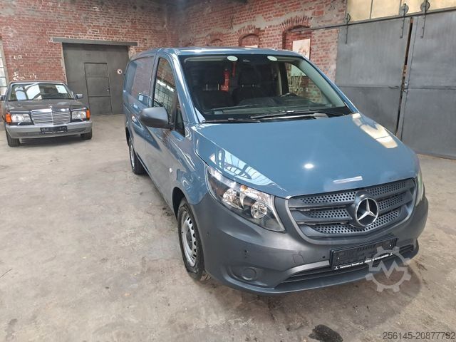 Fourgon tôlé MERCEDES-BENZ Vito Kasten 110  Kamera Tempom. Klima Tüv neu E6