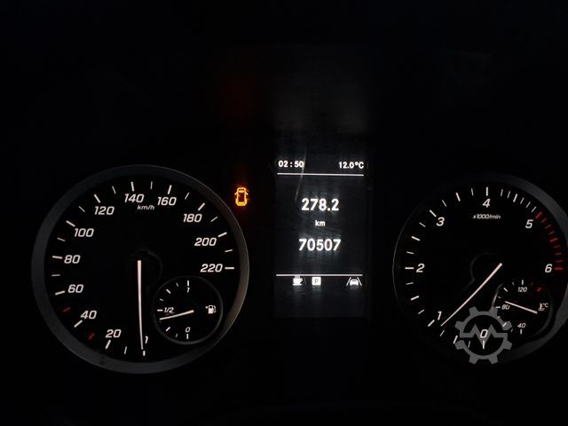 Fourgon tôlé MERCEDES-BENZ Vito Kasten 110  Kamera Tempom. Klima Tüv neu E6