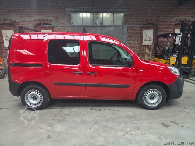 Mikroautobuss RENAULT Kangoo Rapid Extra 2xSchiebet. TüvServiceNeu AHK