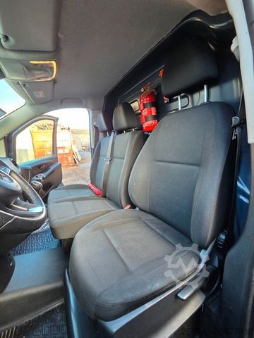 Fourgon tôlé MERCEDES-BENZ Vito Kasten 110 Kamera Tempom. Klima Tüv neu E6