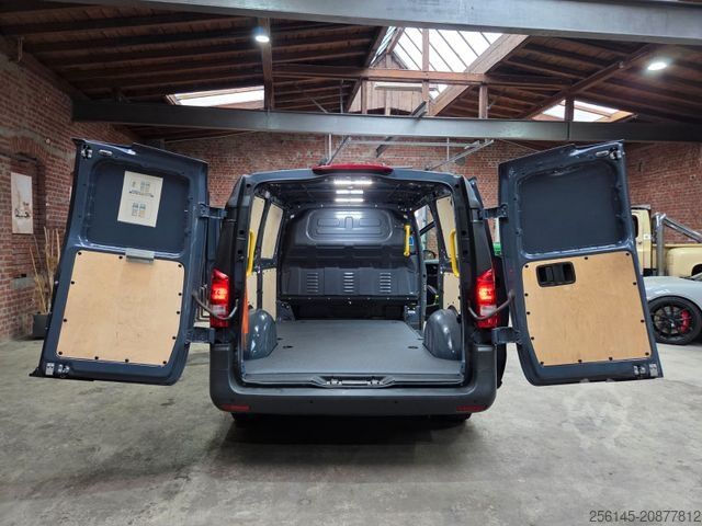 Furgon blaszak MERCEDES-BENZ Vito Kasten 110  Kamera Tempom. Klima Tüv neu E6