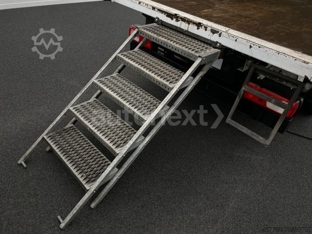 Transporter mit Koffer VOLKSWAGEN Crafter 35 Automatik *MAXI* NAVI+TEMPOMAT 4046