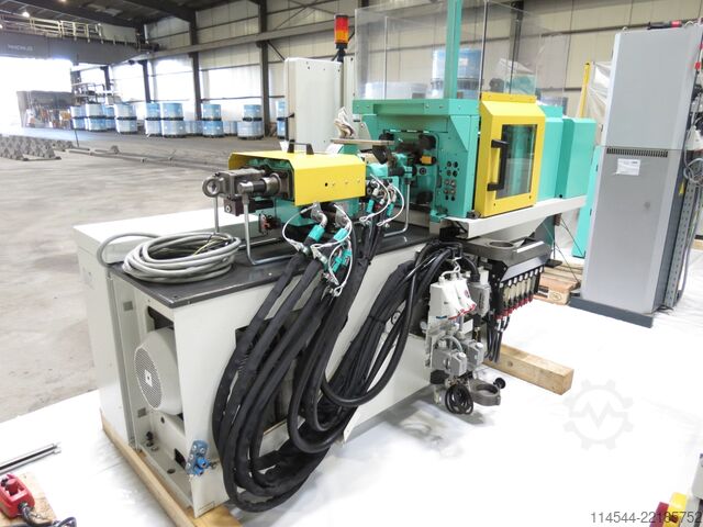 Machine de moulage par injection ARBURG A 170 S 180-30 T (S&P 3798)