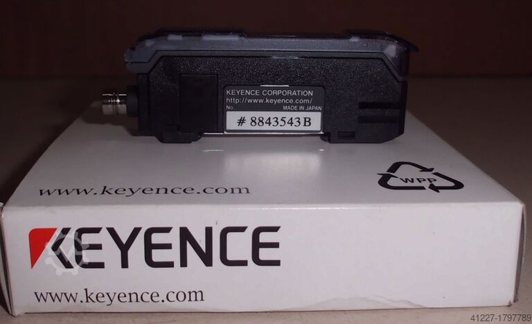 Световоден сензор с цифров сензор Keyence FS-V34CP