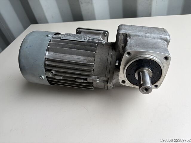  Motoreduktor Getriebebau NORD 1S50VZ.71 L/4 + silnik NORD SK 71L/4 0,37 kW i=35 40 obr./min 3-fazowy Motoreduktor Getriebebau NORD 1S50VZ.71 L/4 + silnik NORD SK 71L/4 0,37 kW i=35 40 obr./min 3-fazowy