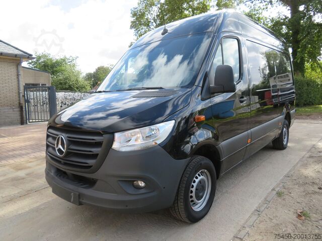 سيارة نقل Mercedes-Benz Sprinter 317