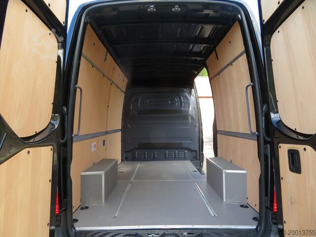 سيارة نقل Mercedes-Benz Sprinter 317