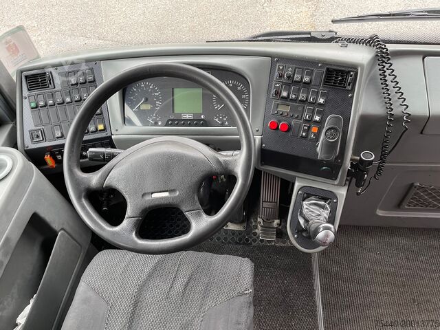 Autocarro de dois andares Van Hool Astromega TD 925 927