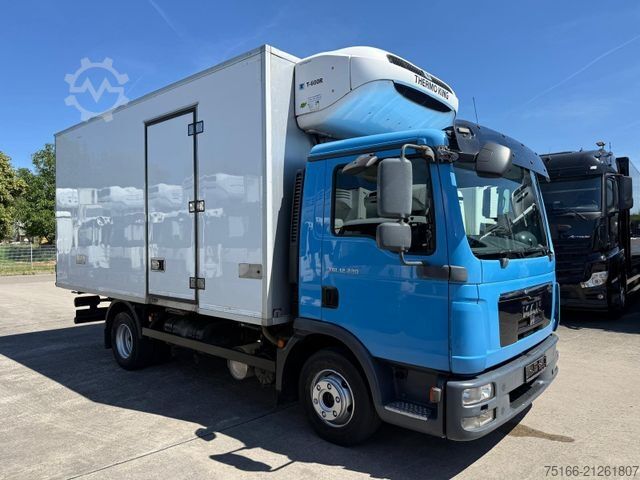 کامیون یخچال‌دار MAN 12.220 BL Kühlkoffer 5 m TK T 600*5 Rohrbahnen