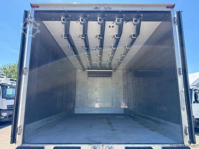 کامیون یخچال‌دار MAN 12.220 BL Kühlkoffer 5 m TK T 600*5 Rohrbahnen