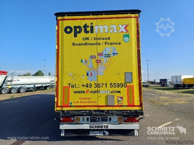 Opin hálf-vagn með segldúk Schmitz Cargobull Curtainsider Mega Getränke