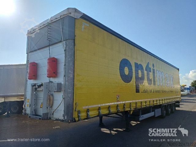 Opin hálf-vagn með segldúk Schmitz Cargobull Curtainsider Mega Getränke