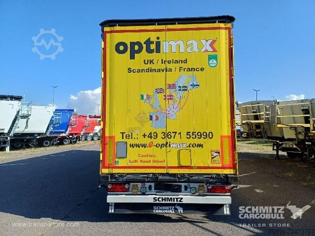 Opin hálf-vagn með segldúk Schmitz Cargobull Curtainsider Mega Getränke