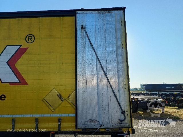Opin hálf-vagn með segldúk Schmitz Cargobull Curtainsider Mega Getränke