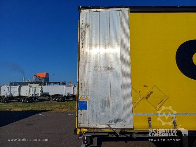 Opin hálf-vagn með segldúk Schmitz Cargobull Curtainsider Mega Getränke