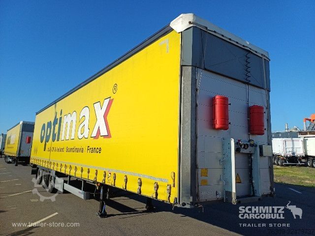 Opin hálf-vagn með segldúk Schmitz Cargobull Curtainsider Mega Getränke