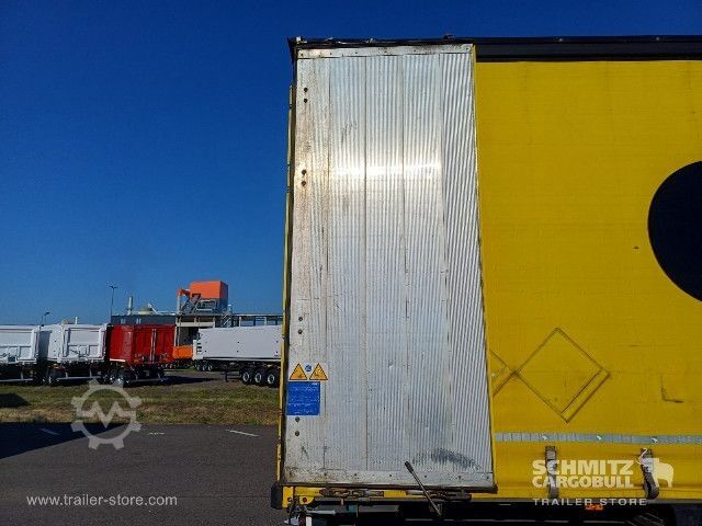 Opin hálf-vagn með segldúk Schmitz Cargobull Curtainsider Mega Getränke