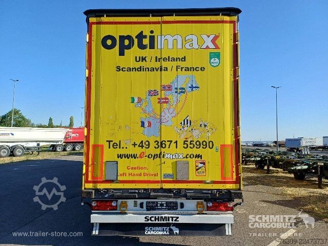 Opin hálf-vagn með segldúk Schmitz Cargobull Curtainsider Mega Getränke