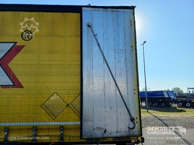 Opin hálf-vagn með segldúk Schmitz Cargobull Curtainsider Mega Getränke
