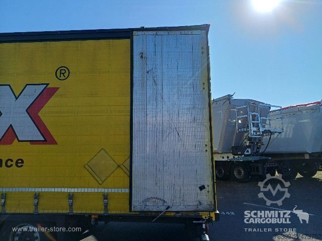 Opin hálf-vagn með segldúk Schmitz Cargobull Curtainsider Mega Getränke