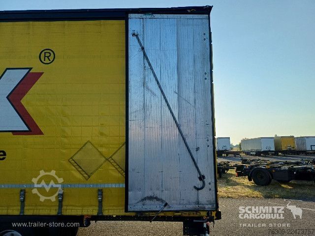 Opin hálf-vagn með segldúk Schmitz Cargobull Curtainsider Mega Getränke
