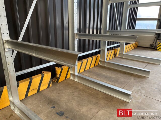 Konsolinė lentyna ca. 4,02 lfm. Kragarmregal H: 300 cm T: 137 cm , 500 Kg/Arm , 4 Lagerebenen