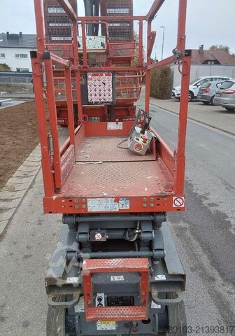 剪叉式升降机 Skyjack SJ III 3219 Elektro 7,79m