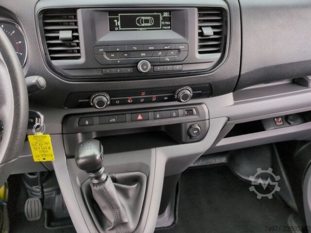 Dobozos furgon Opel Vivaro Kasten Edition 1.5D*AHK Temp R-Kam Regale