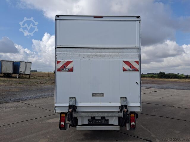Nutzfahrzeug mit Kofferaufbau und Ladebordwand RENAULT MASTER 2.3 DCI 130 - E6c  - 20 M3 - LIFT