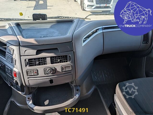 Venjulegur SZM DAF XF 480
