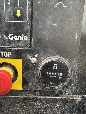 د کار کولو پلاتفورم GENIE GS 5390, Scherenbühne, Allrad, Gelände, 18m, TOP