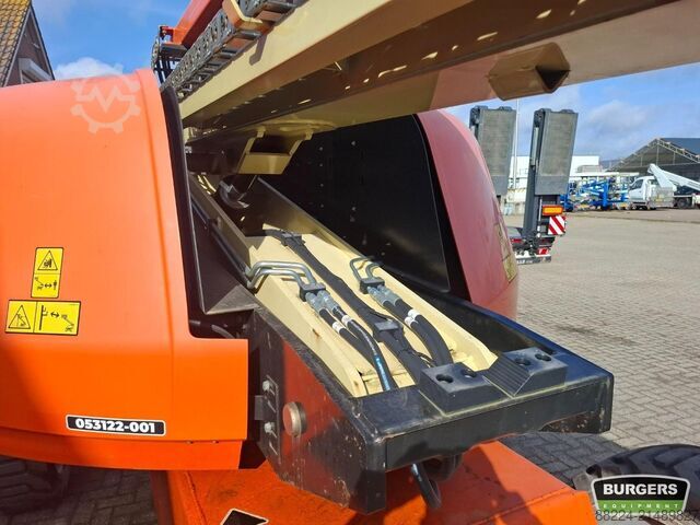 Teleskoopiline platvorm JLG 660SJ