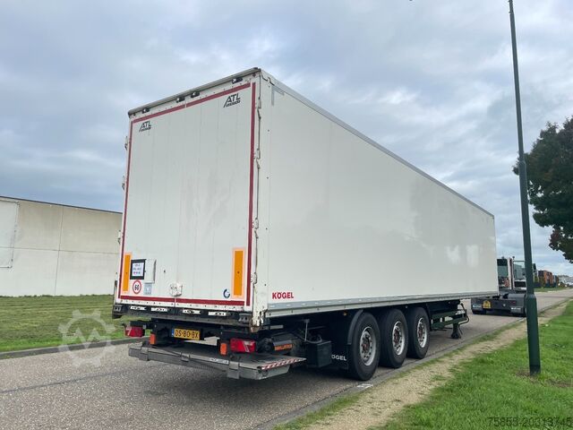 Box body Kögel SKH24 Closed Box / SAF Axles / Discbrakes / Lif...