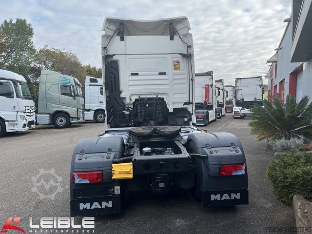 Standardni tegljač MAN TGX 18.510 BLS*XLX*2xTank*Standklima*439 TKM*