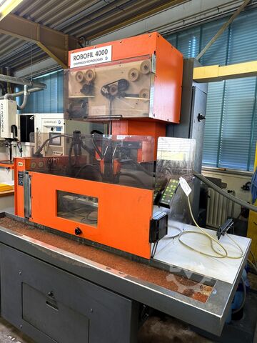 Máquina de erosão do fio CHARMILLES ROBOFIL 4000