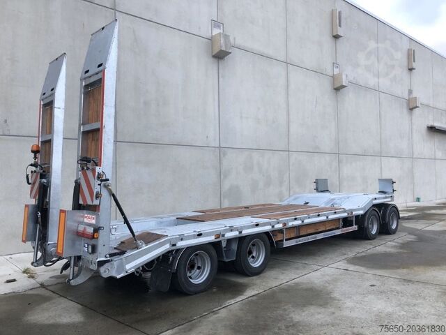 Remorque porte-engins surbaissée Möslein T 4 VB H1 1 neuer 4 Achs Tieflader hydraulischen Rampen