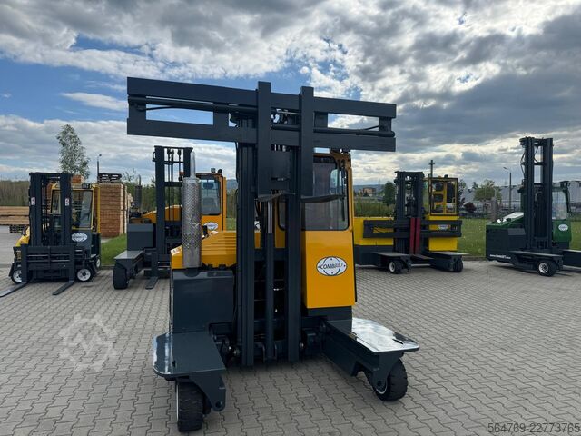 Carrello elevatore a 4 direzioni Combilift C2500 / Compact / Wide positioner